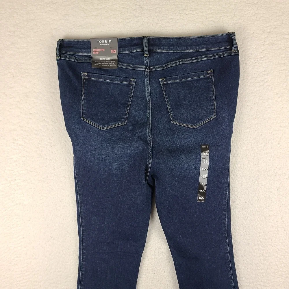 Torrid Jeans Women 16S 16 Short Blue Mid Fit Super Skinny Soft Dark Wash NWT NEW